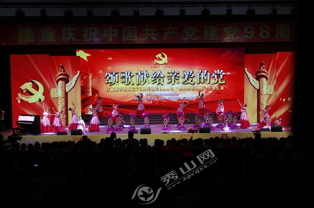 滕哈赫在发布会上4次表示，将处理拉什福德缺席的问题